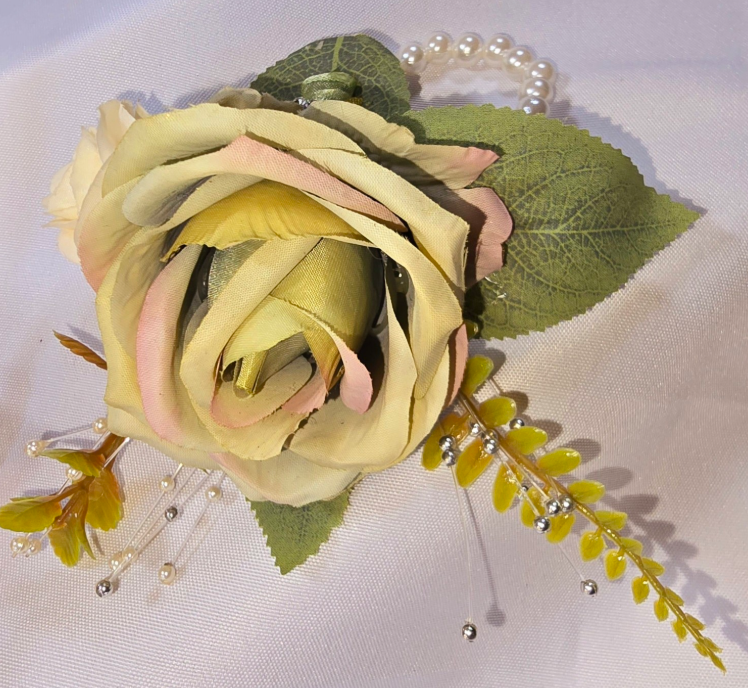 DIY Wedding Corsage Kit
