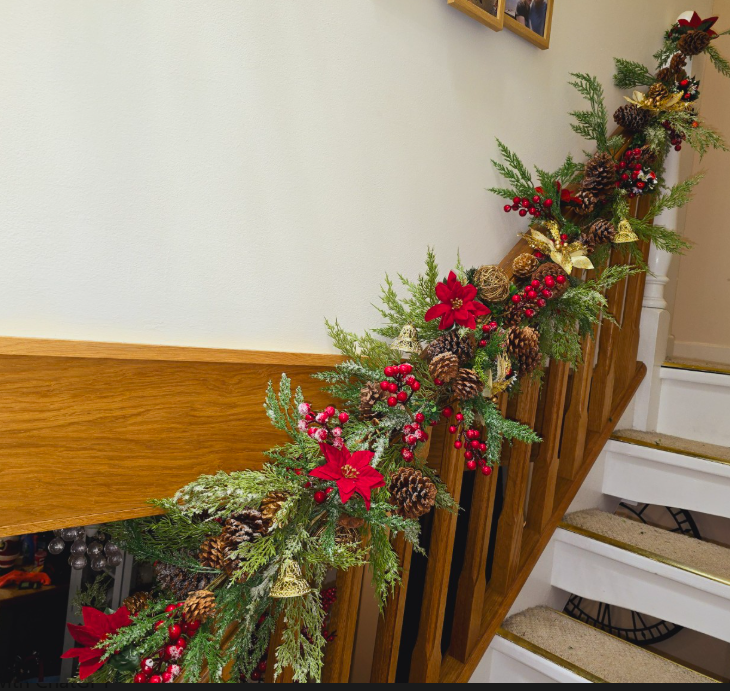 Made For You Christmas Floral Garland — 1.5m